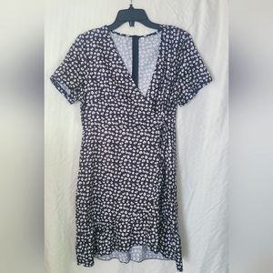 NWOT Black & white wrap dress